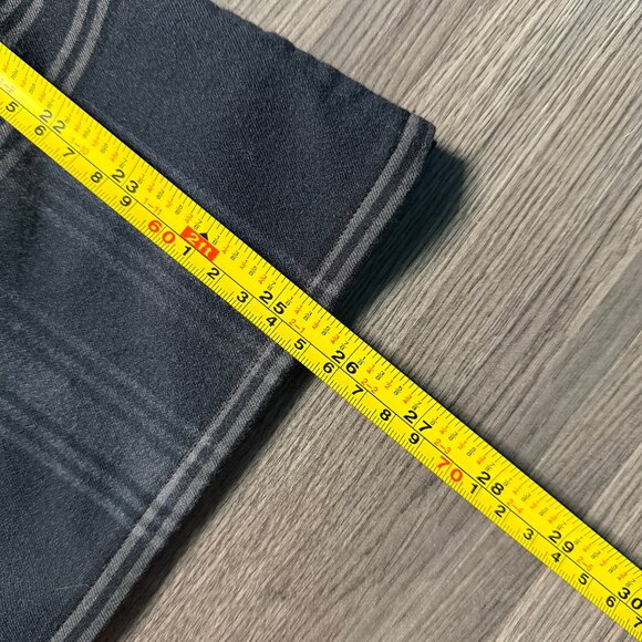 Lululemon Men’s Mason Peak Flannel Shirt - Black/Grey - Picture 6 of 6